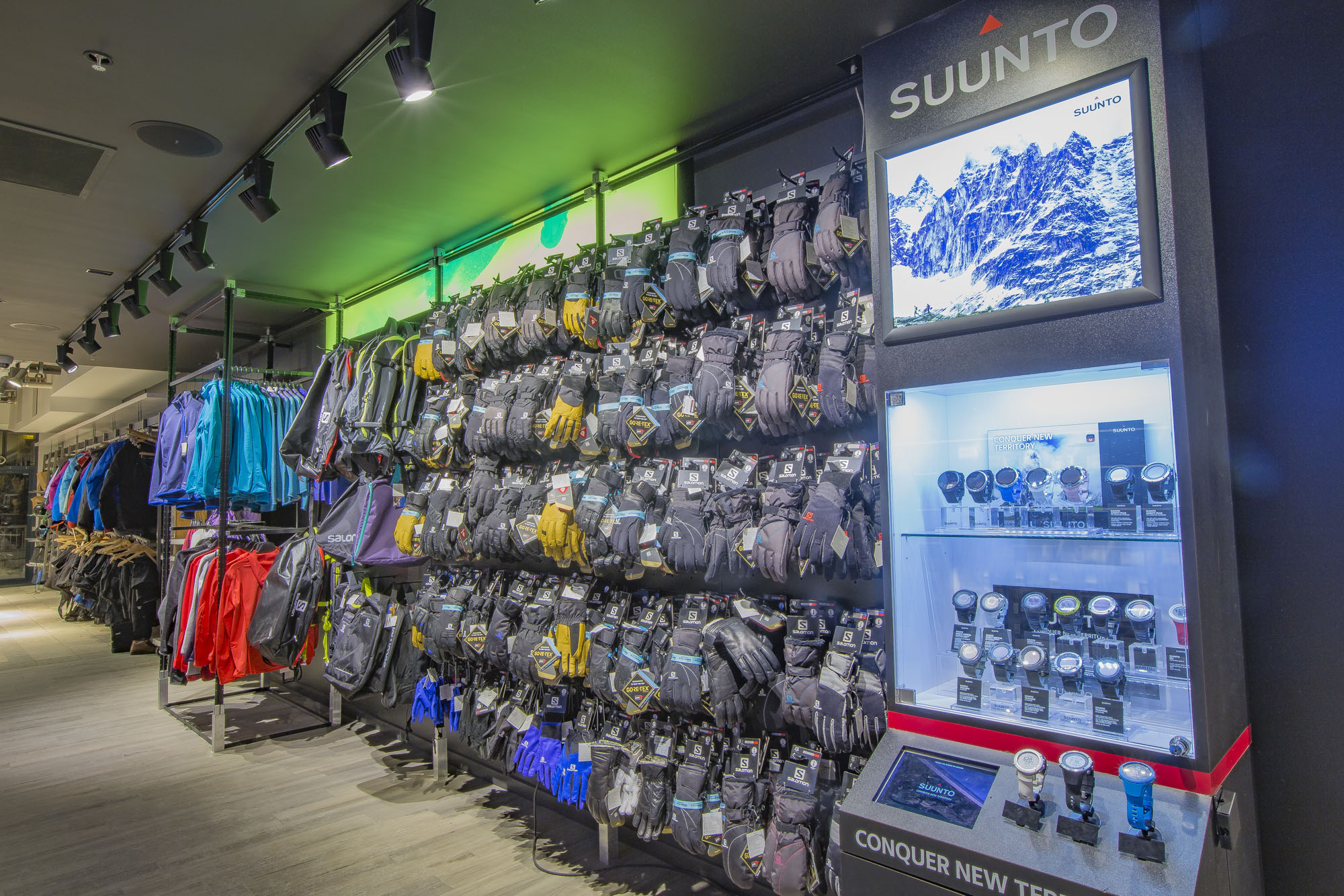 Salomon Ski & Snowboard,Whistler, BC